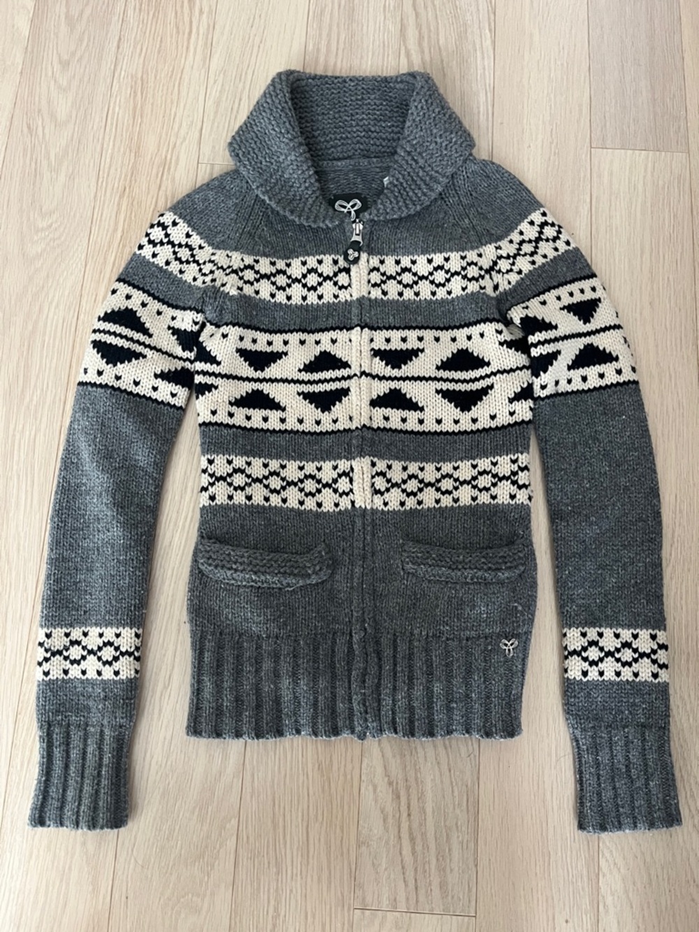 Aritzia - TNA - lambswool sweater